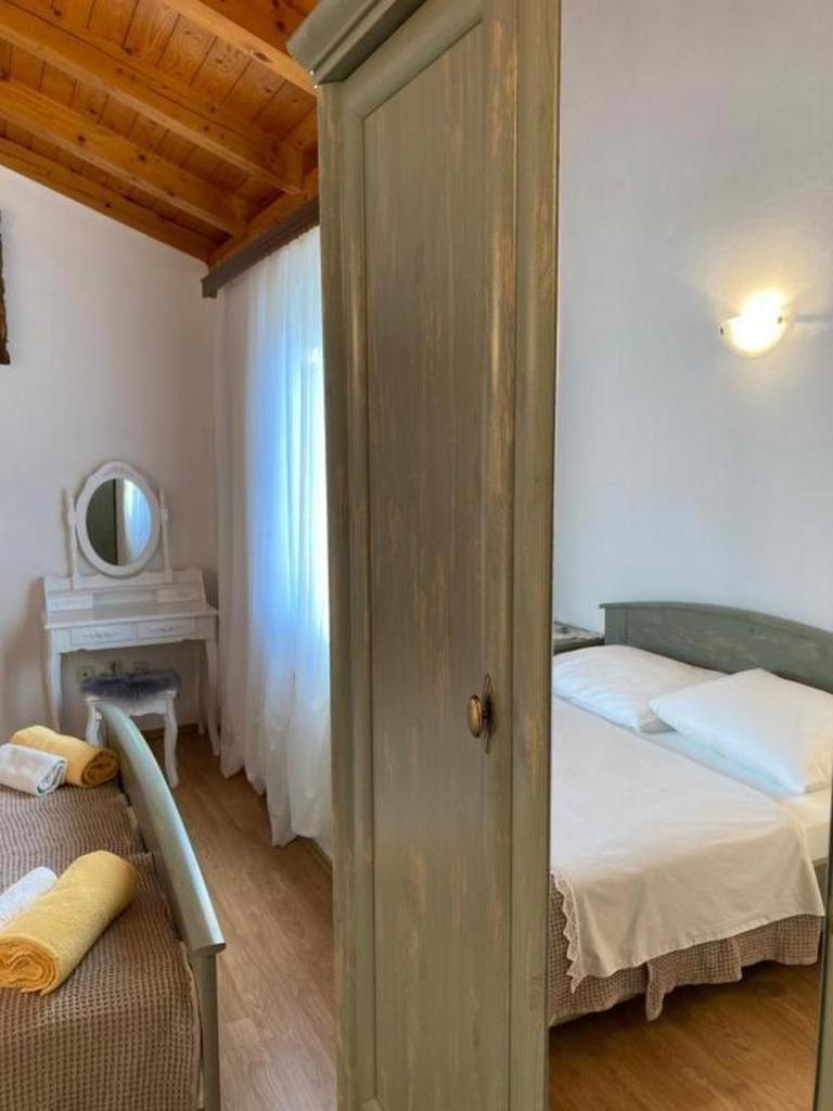 Apartments By The Sea Milna, Vis - 8896 Zimmer foto